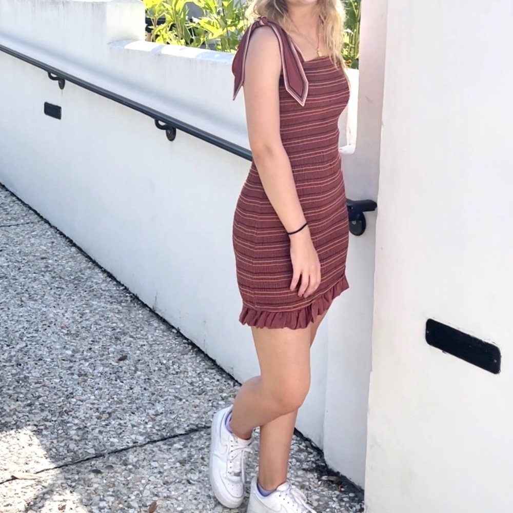 Storia mini bodycon dress. Size small.